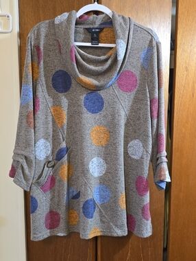 Ali Miles Top